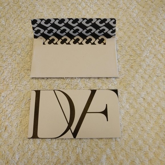 BRAND NEW DVF CROCODILE EMBOSSED LEATHER HANDBAG IN SUMMER BEET (FUSCHIA) COLOR - Picture 7 of 9